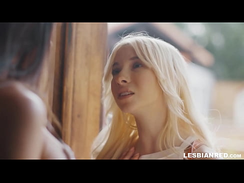 ❤️ Ragazza torna a casa qualche mese dopo e finisce per mangiare la figa della sua matrigna ❤❌ Pornoal it.eviewporn-com.ru