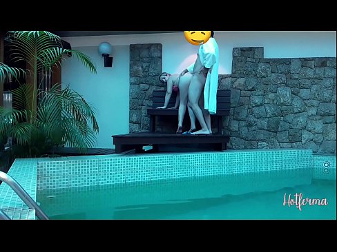 ❤️ Il capo invita la cameriera alla piscina, ma non poteva resistere a un caldo ❤❌ Pornoal it.eviewporn-com.ru